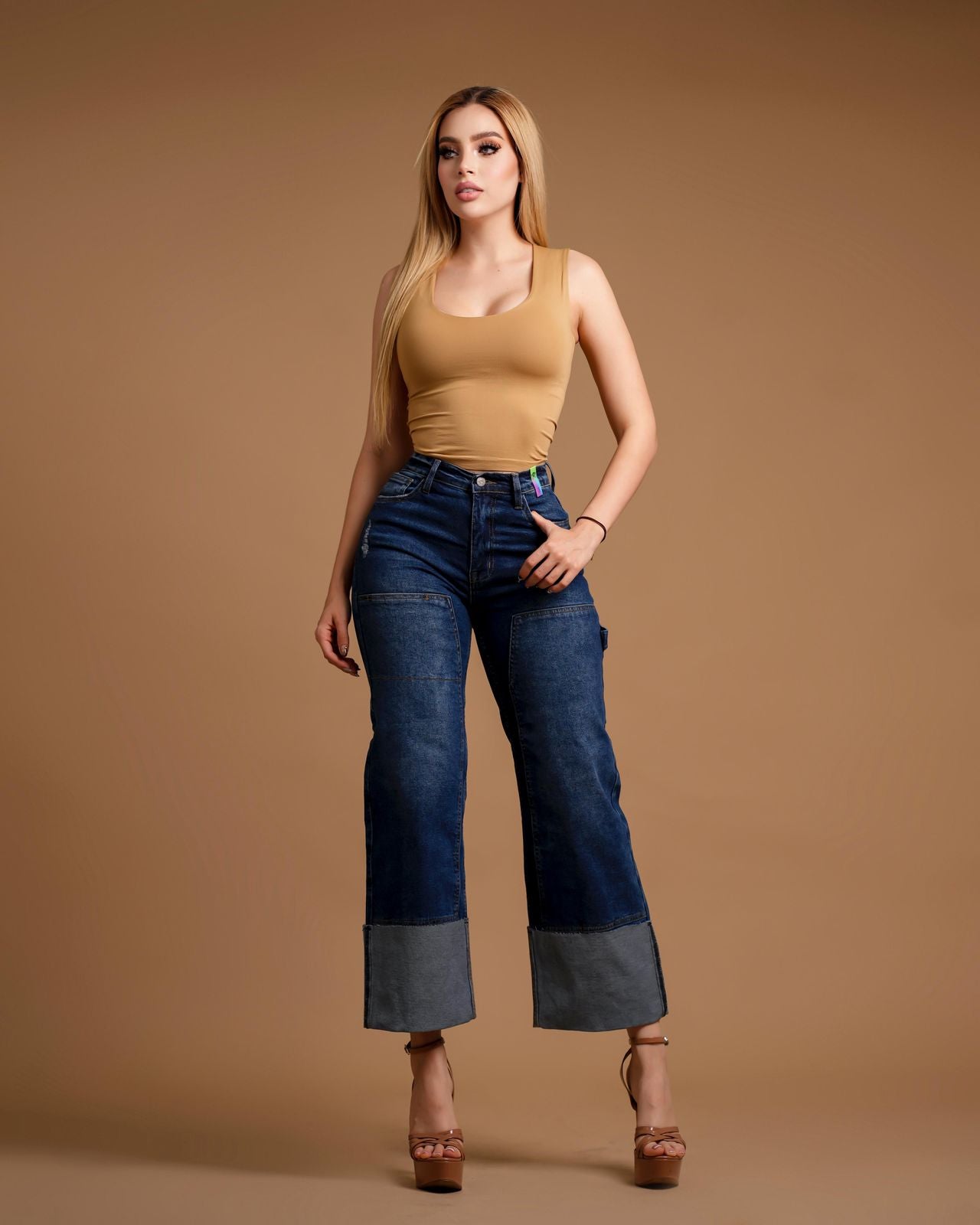 Pantalón mezclilla oscura