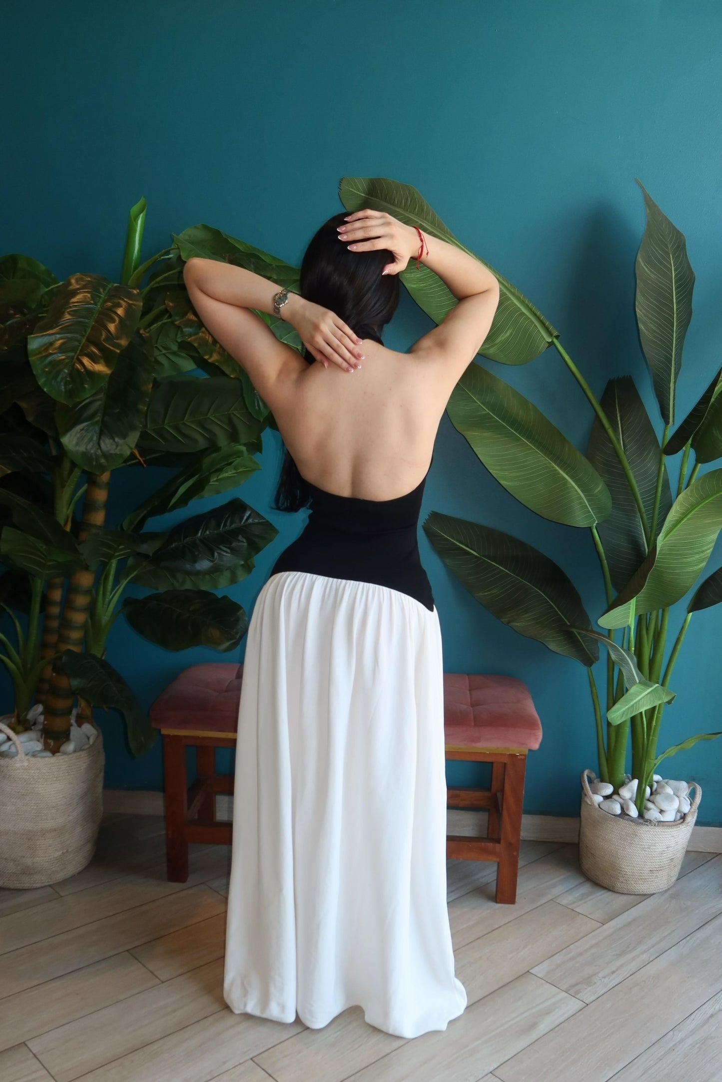 Vestido negro con blanco