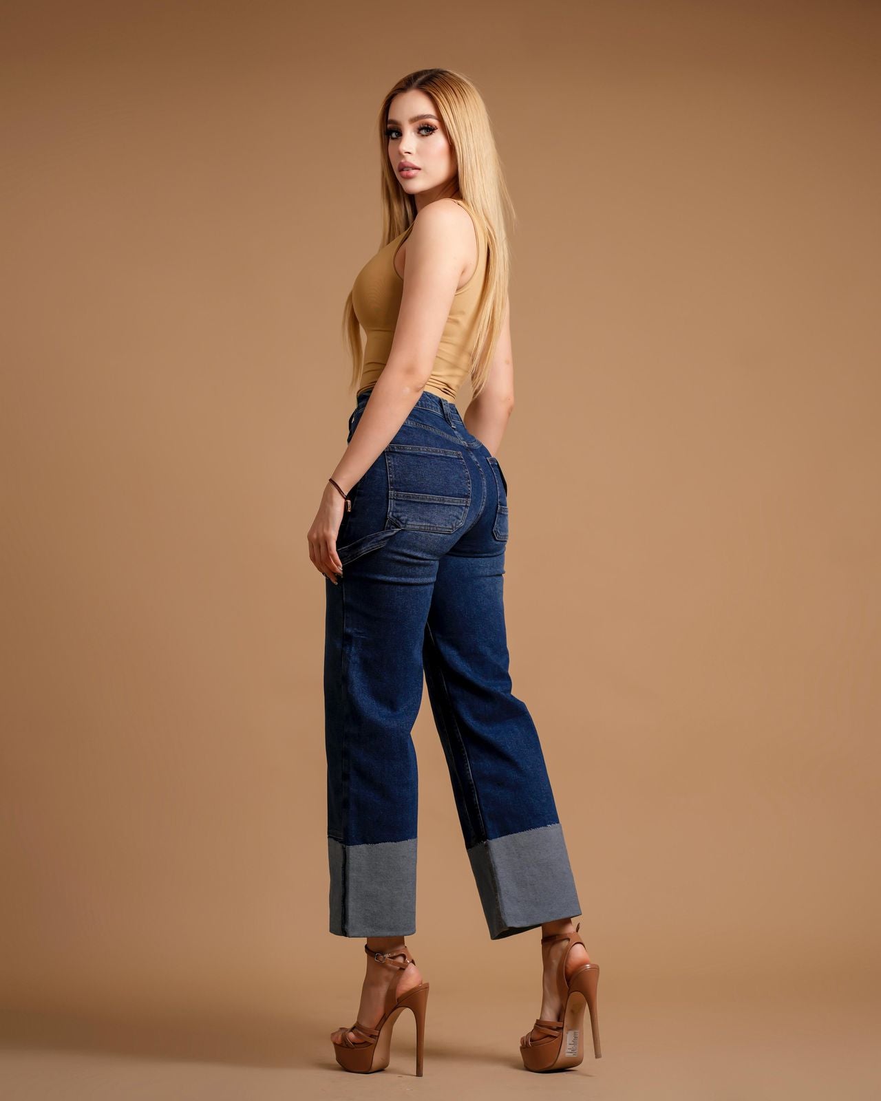 Pantalón mezclilla oscura