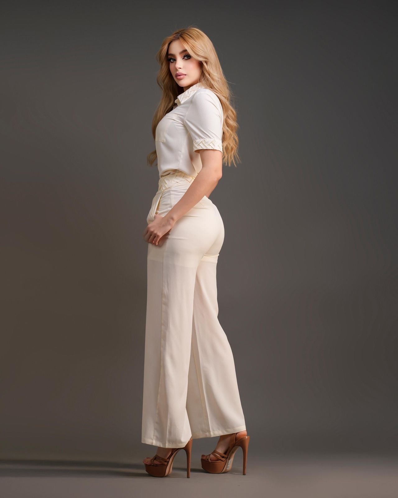 Set sleeve white
