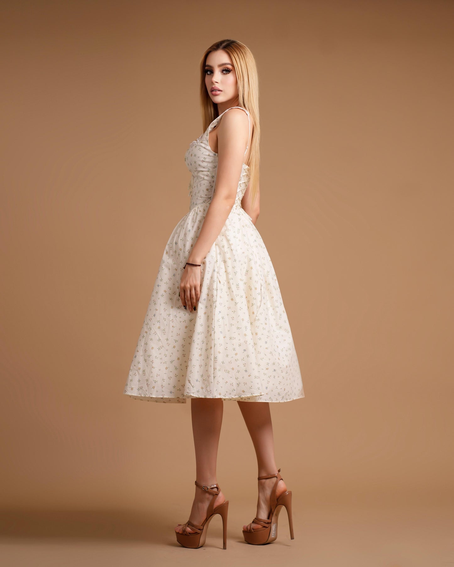 Vestido blanco con flores