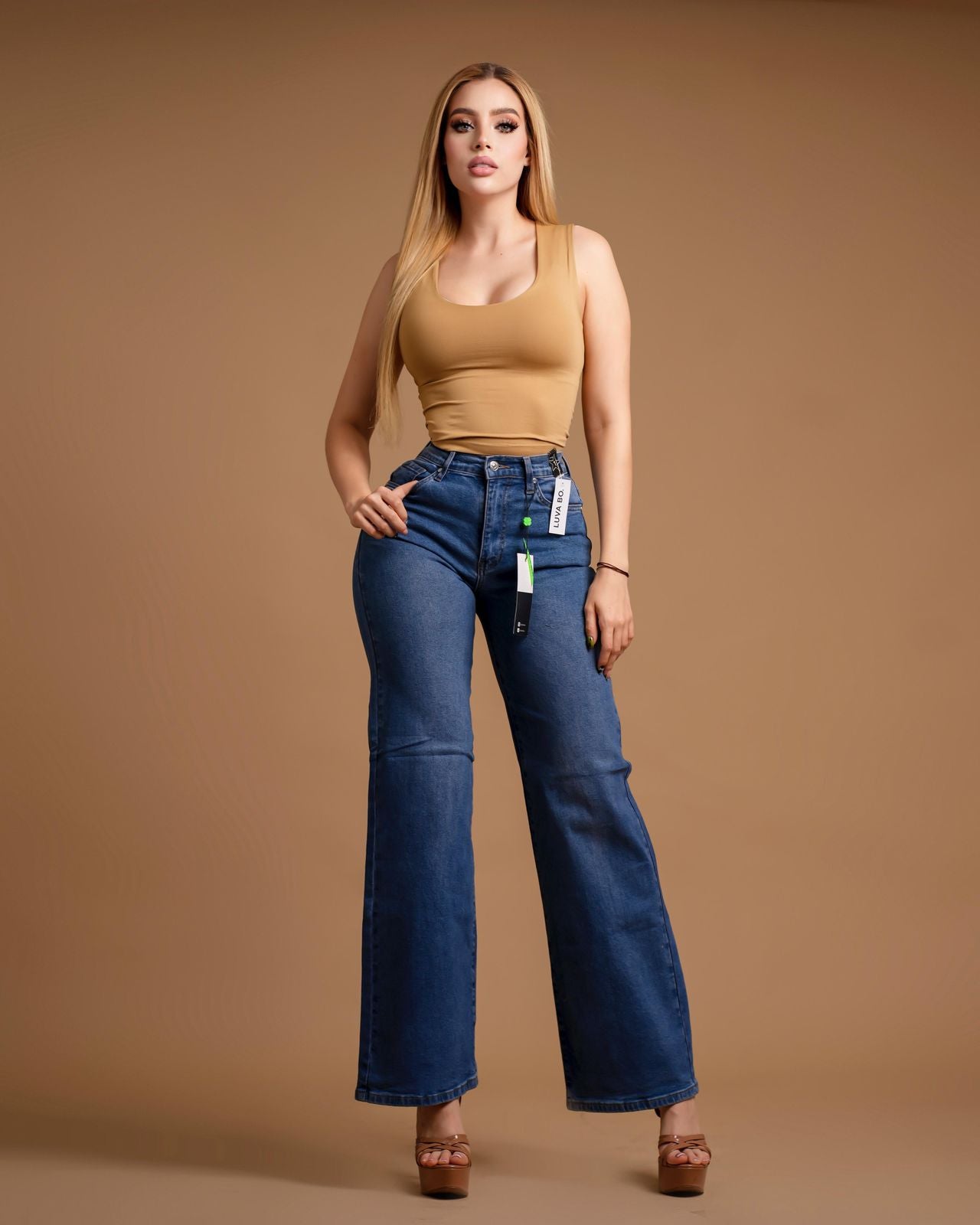 Pantalón mezclilla ancho