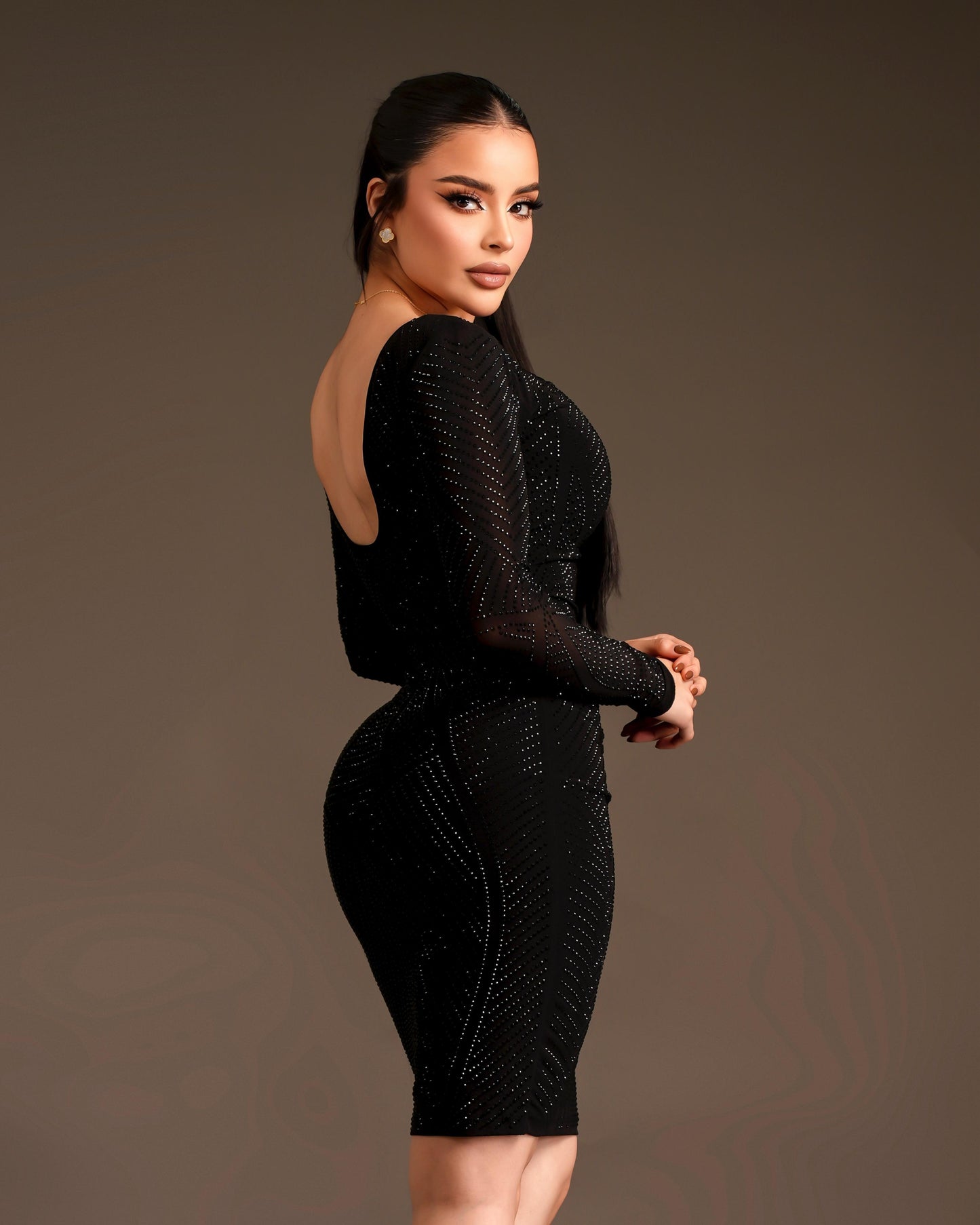 Vestido shiny sleeves