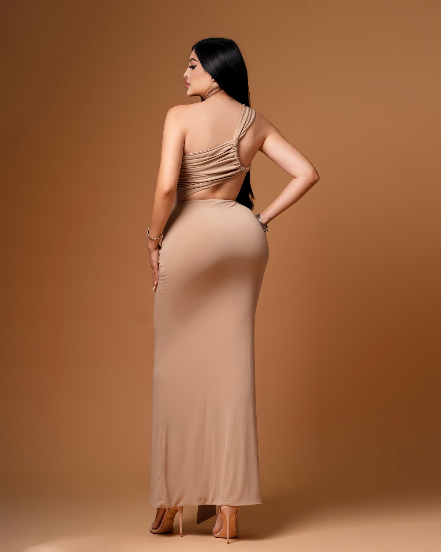 Vestido beige largo