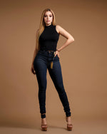 Pantalón mezclilla oscura