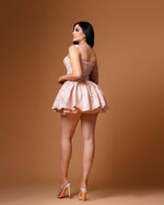 Vestido rosa mini volado