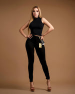 Pantalón negro pegado