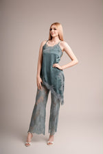 Set sage lace