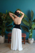 Vestido negro con blanco