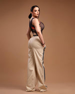 Pantalón beige ancho
