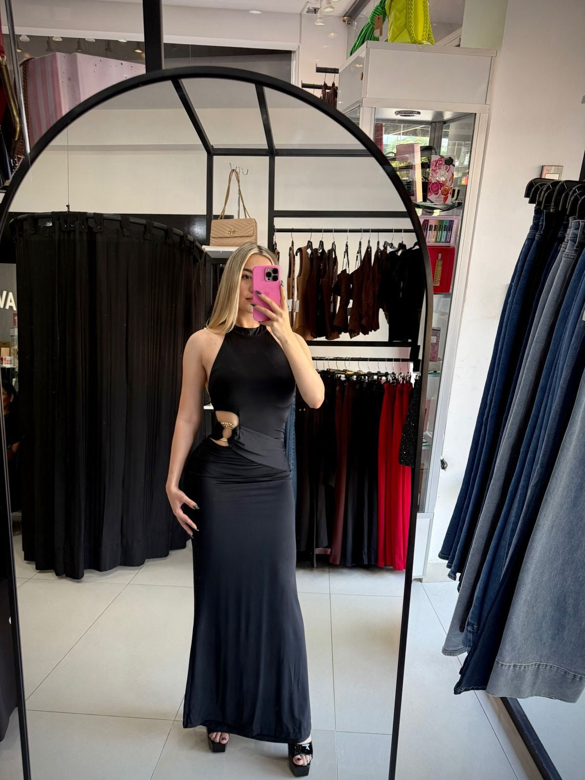 Vestido halter all black