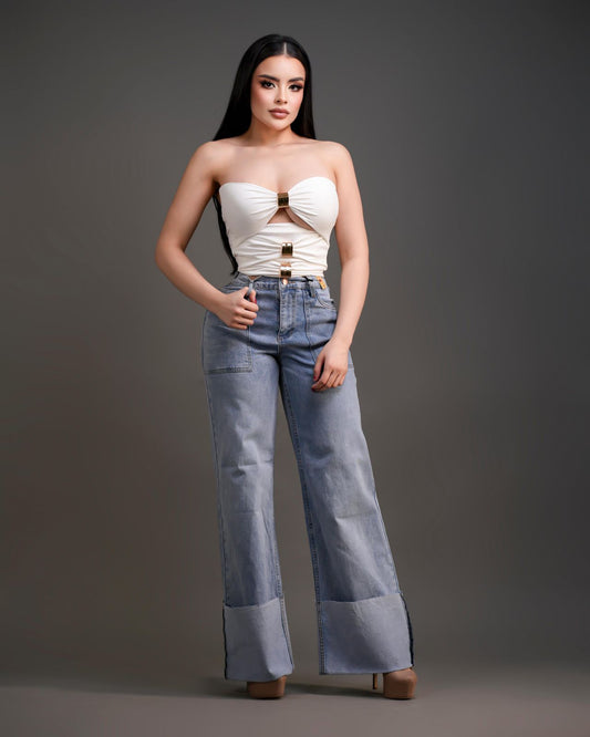 Pantalón mezclilla con bastillas